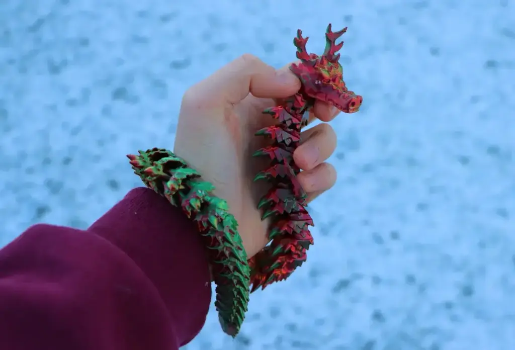 Articulated-Christmas-Dragon